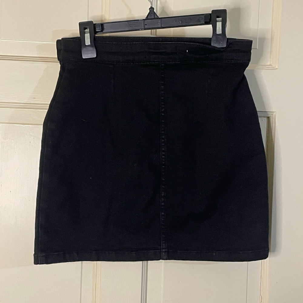 We The Free Women’s Skirt Black Denim Wrap Mini Button Front Blue Casual Size 0 - Picture 8 of 9